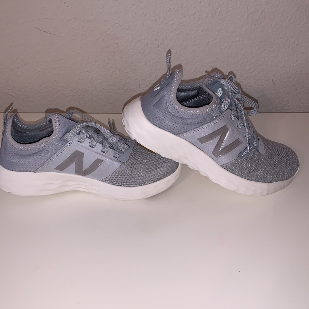 New Balance Fresh Foam women’s shoes - Picture 6 of 8